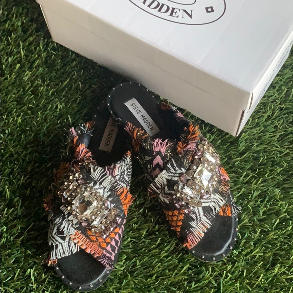 Steve Madden sandals size 8